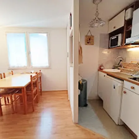 Apartment Chez Charlotte, T3 Duplex, Vue Montagne, Parking Gratuit, Ascenseur, 4 Personnes Bagneres-de-Luchon