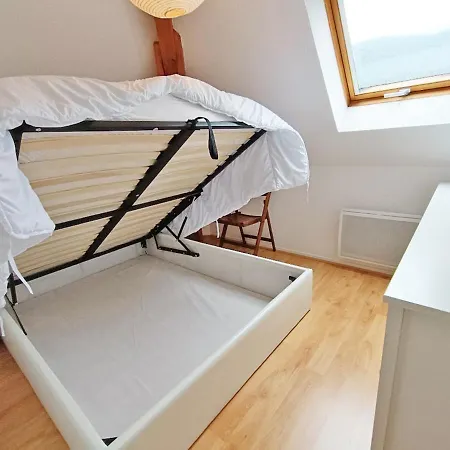 Chez Charlotte, T3 Duplex, Vue Montagne, Parking Gratuit, Ascenseur, 4 Personnes Appartamento *