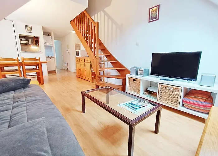 Chez Charlotte, T3 Duplex, Vue Montagne, Parking Gratuit, Ascenseur, 4 Personnes Bagnères-de-Luchon