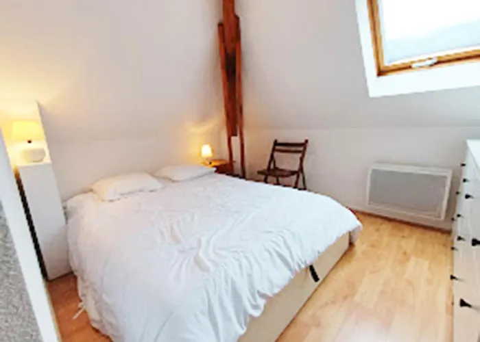 Chez Charlotte, T3 Duplex, Vue Montagne, Parking Gratuit, Ascenseur, 4 Personnes Apartamento Bagnères-de-Luchon